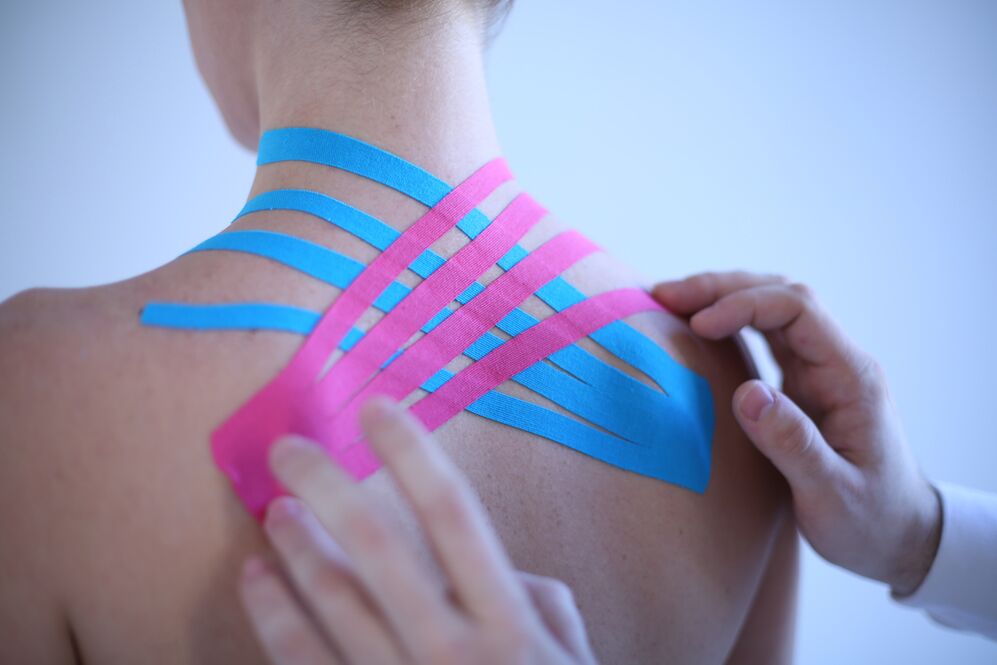 Kinesio taping para osteocondrose da columna